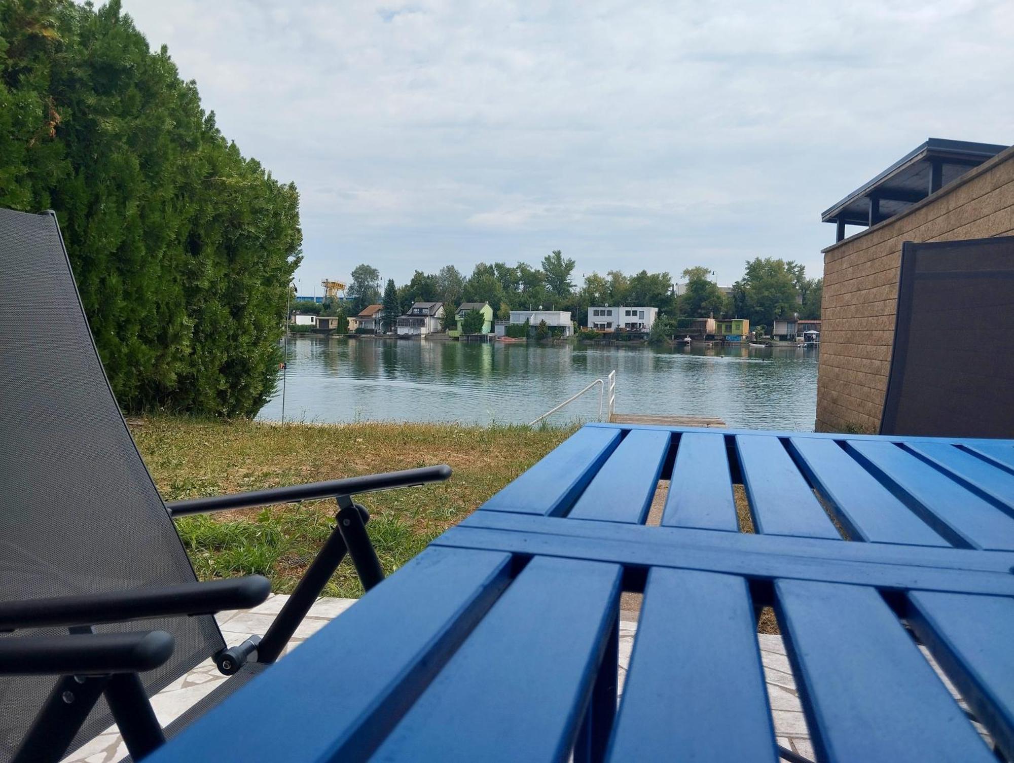 Chata Pri Jazere - Slnecne Jazera Senec Exteriér fotografie